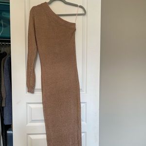 Pretty Little Thing - Rose Gold Maxi Dress